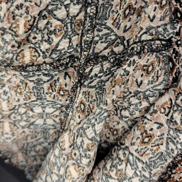 Retrology | Floral Geometric Print Loose Fitted Shorts Women's Medium - Picture 6 of 9